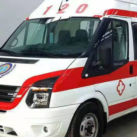 泸定非急救护送病人转院租赁救护车的优缺点对比